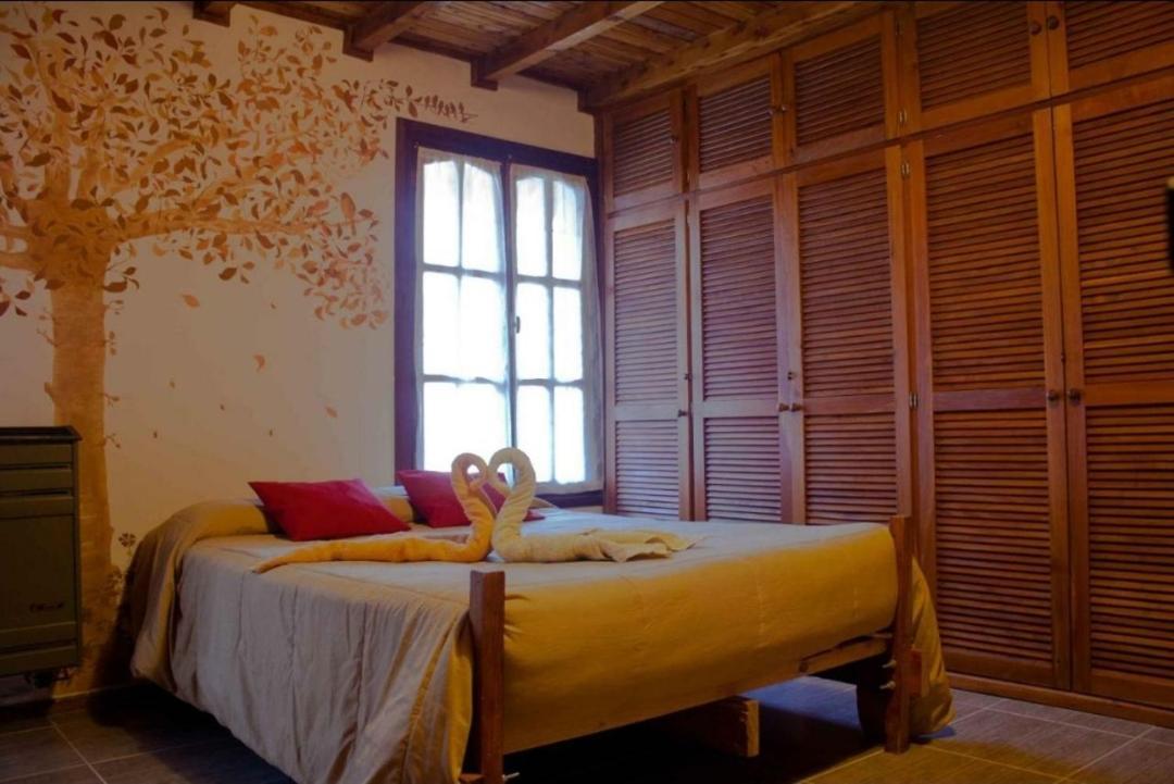 La Casa Del Arbol - Hostel El Bolsón Εξωτερικό φωτογραφία